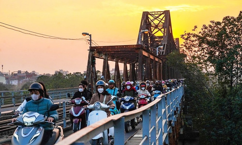 Cấm phương tiện lưu thông trên cầu Long Biên từ ngày 28/3 - 27/5- Ảnh 1.