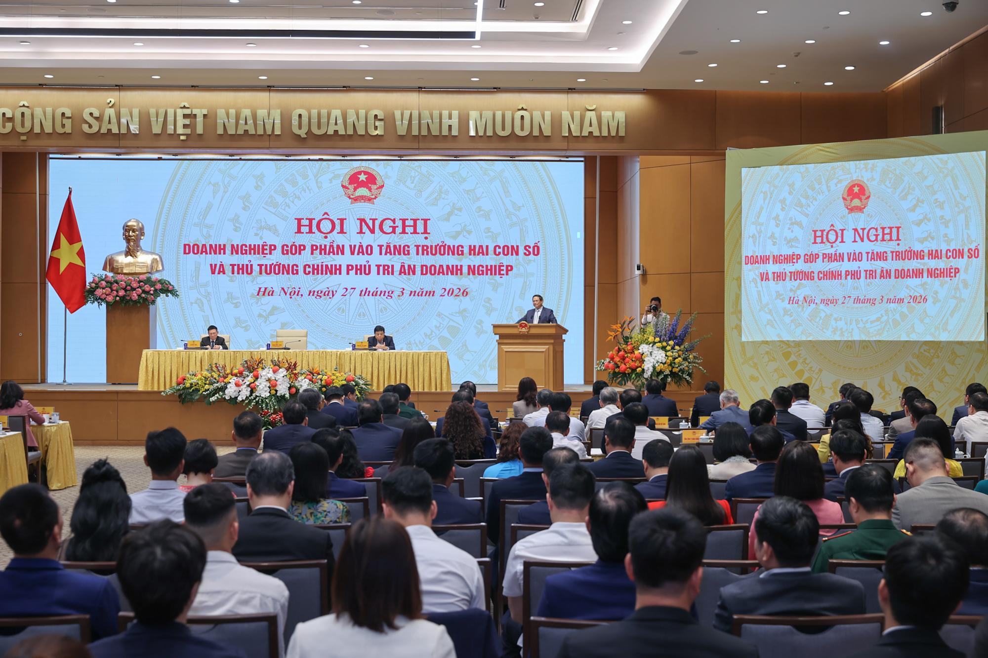 TỔNG THUẬT: Hội nghị "DOANH NGHIỆP GÓP PHẦN VÀO TĂNG TRƯỞNG 2 CON SỐ và THỦ TƯỚNG CHÍNH PHỦ TRI ÂN DOANH NGHIỆP"- Ảnh 4. TỔNG THUẬT: Hội nghị "DOANH NGHIỆP GÓP PHẦN VÀO TĂNG TRƯỞNG 2 CON SỐ và THỦ TƯỚNG CHÍNH PHỦ TRI ÂN DOANH NGHIỆP"- Ảnh 4.