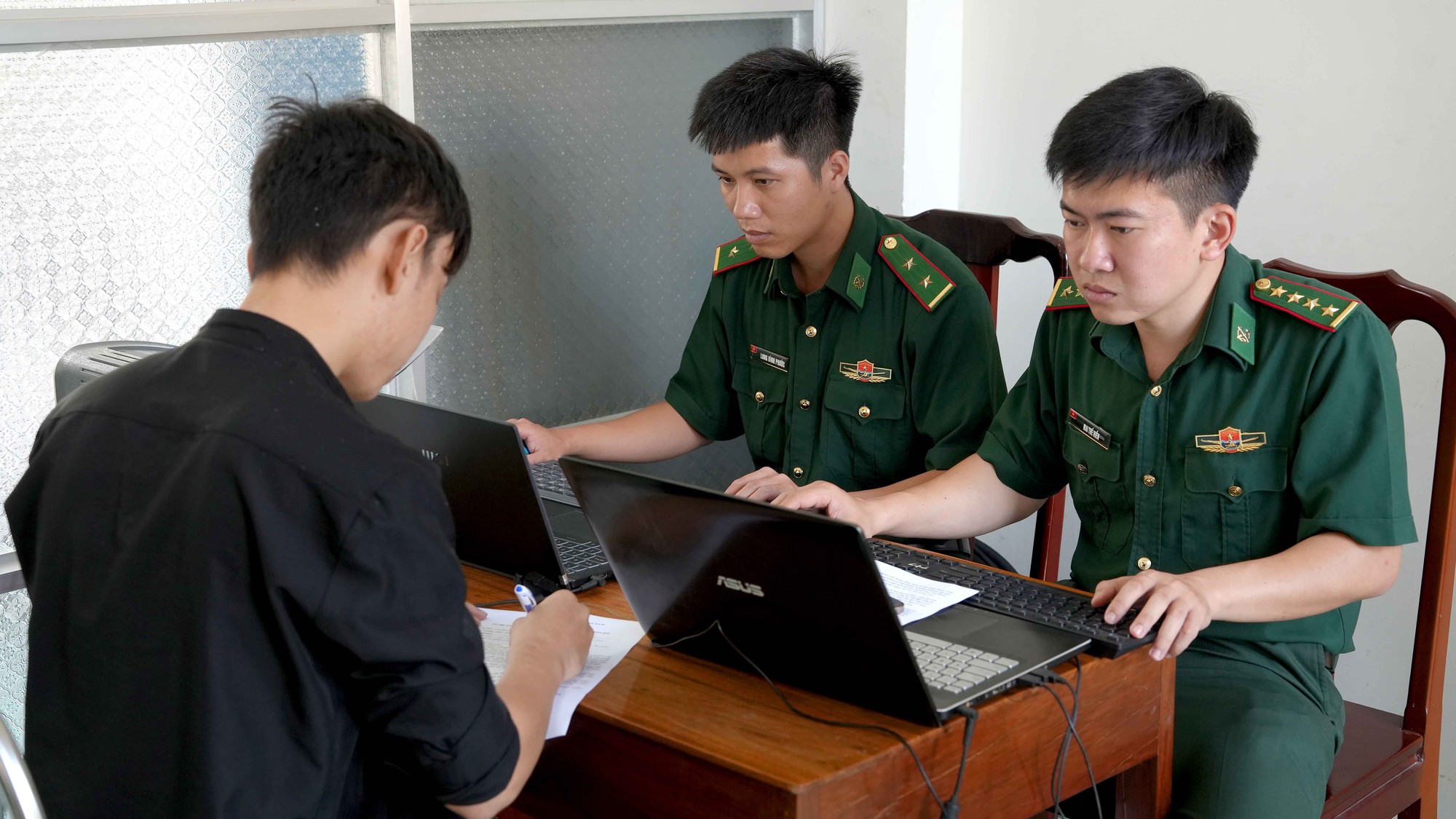 Khởi tố Chủ tịch, Tổng Giám đốc, Giám đốc, Kế toán, Trưởng phòng, đăng kiểm viên, cán bộ thú y, môi trường...- Ảnh 13.