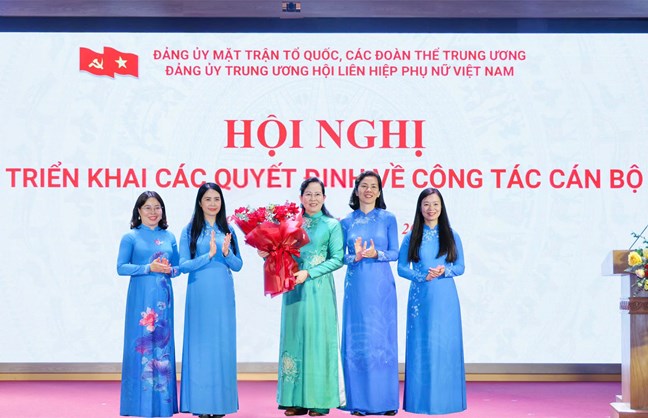 Bộ Chính trị quyết định điều động, phân công, chỉ định đồng chí Lê Thị Thủy giữ trọng trách mới- Ảnh 7.