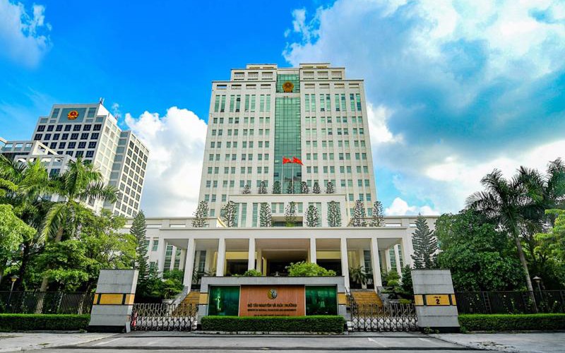 Tập trung sắp xếp, thúc đẩy tự chủ tài chính hoàn toàn tại các đơn vị sự nghiệp; tinh giản biên chế, cơ cấu lại đội ngũ cán bộ, công chức, viên chức