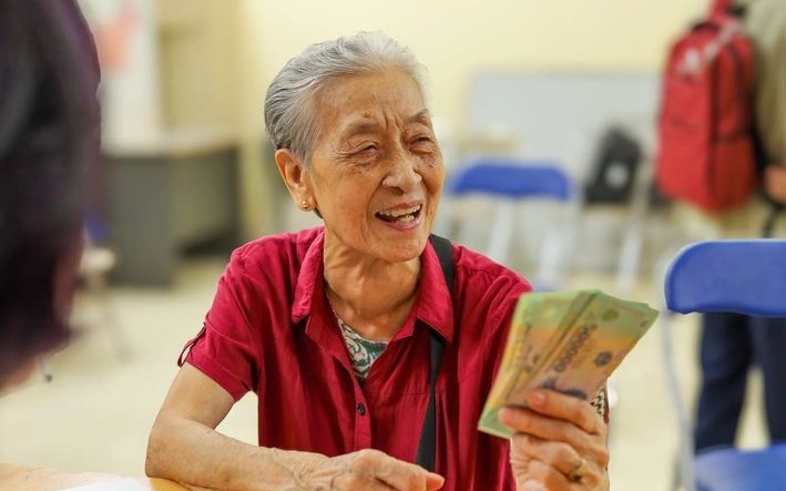 TOÀN VĂN: Dự thảo Thông tư về ĐIỀU CHỈNH LƯƠNG HƯU, TRỢ CẤP bảo hiểm xã hội và trợ cấp hằng tháng- Ảnh 1. Đề xuất 2 phương án ĐIỀU CHỈNH LƯƠNG HƯU, TRỢ CẤP BẢO HIỂM XÃ HỘI, TRỢ CẤP HẰNG THÁNG