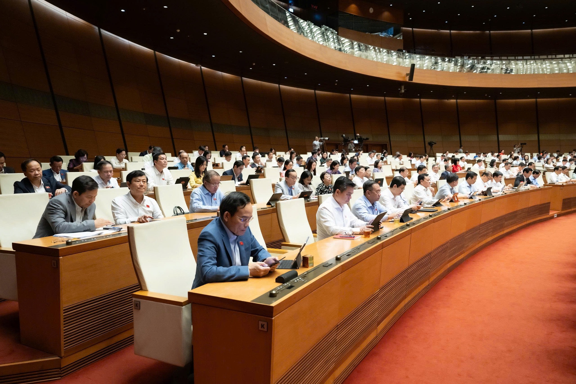 Quốc hội thông qua Luật sửa đổi, bổ sung một số điều của Luật Công chứng- Ảnh 6.