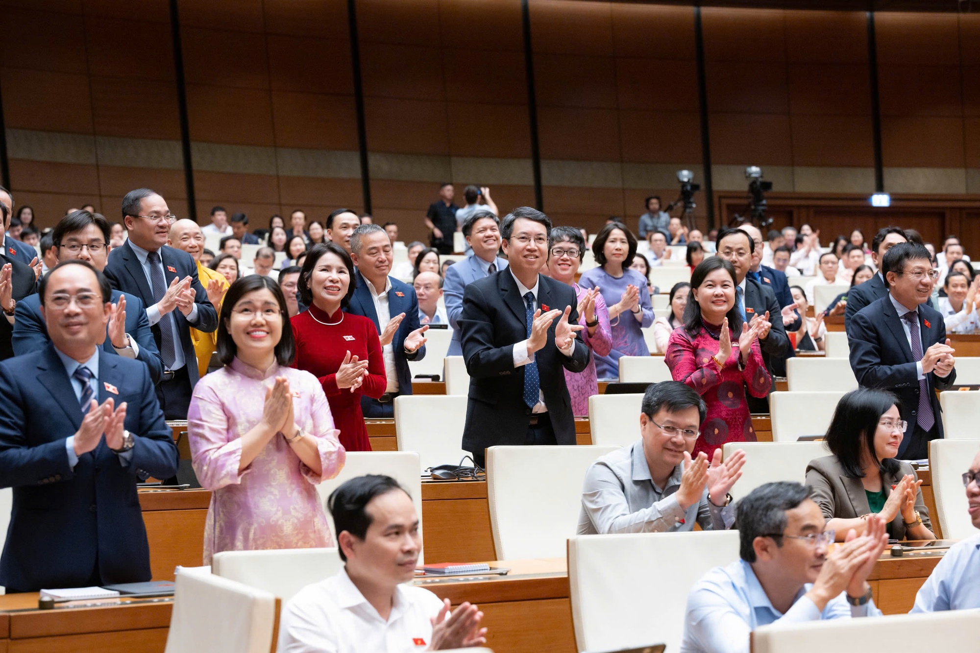 LUẬT THỦ ĐÔ (sửa đổi): Giao cho chính quyền thành phố Hà Nội 199 thẩm quyền đặc thù, vượt trội- Ảnh 3.