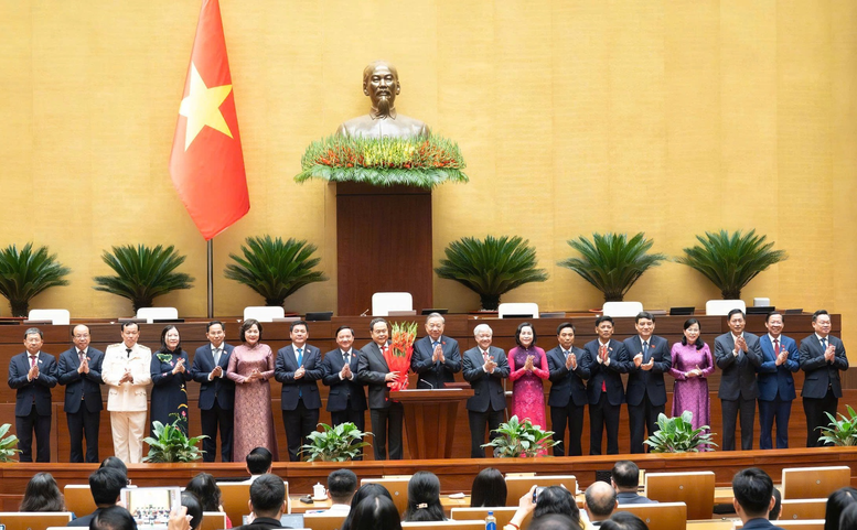 Quốc hội bầu 6 Phó Chủ tịch, Chủ tịch Hội đồng Dân tộc, Chủ nhiệm các Ủy ban của Quốc hội- Ảnh 2.