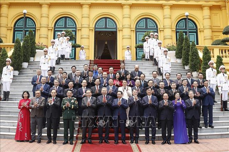 CÔNG BỐ QUYẾT ĐỊNH CHỈ ĐỊNH, BỔ NHIỆM NHÂN SỰ ĐẢNG ỦY CHÍNH PHỦ, THÀNH VIÊN CHÍNH PHỦ- Ảnh 8.