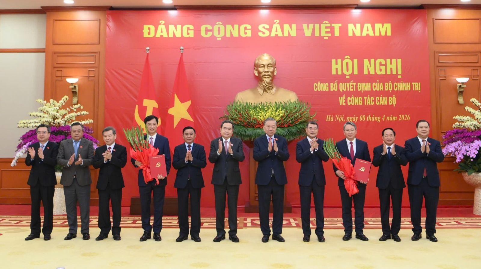 BỘ CHÍNH TRỊ BỔ NHIỆM ĐỒNG CHÍ NGUYỄN DUY NGỌC GIỮ CHỨC TRƯỞNG BAN TỔ CHỨC TRUNG ƯƠNG, ĐỒNG CHÍ NGUYỄN HẢI NINH GIỮ CHỨC CHÁNH VĂN PHÒNG TRUNG ƯƠNG ĐẢNG- Ảnh 2. BỘ CHÍNH TRỊ BỔ NHIỆM ĐỒNG CHÍ NGUYỄN DUY NGỌC GIỮ CHỨC TRƯỞNG BAN TỔ CHỨC TRUNG ƯƠNG, ĐỒNG CHÍ NGUYỄN HẢI NINH GIỮ CHỨC CHÁNH VĂN PHÒNG TRUNG ƯƠNG ĐẢNG- Ảnh 2.