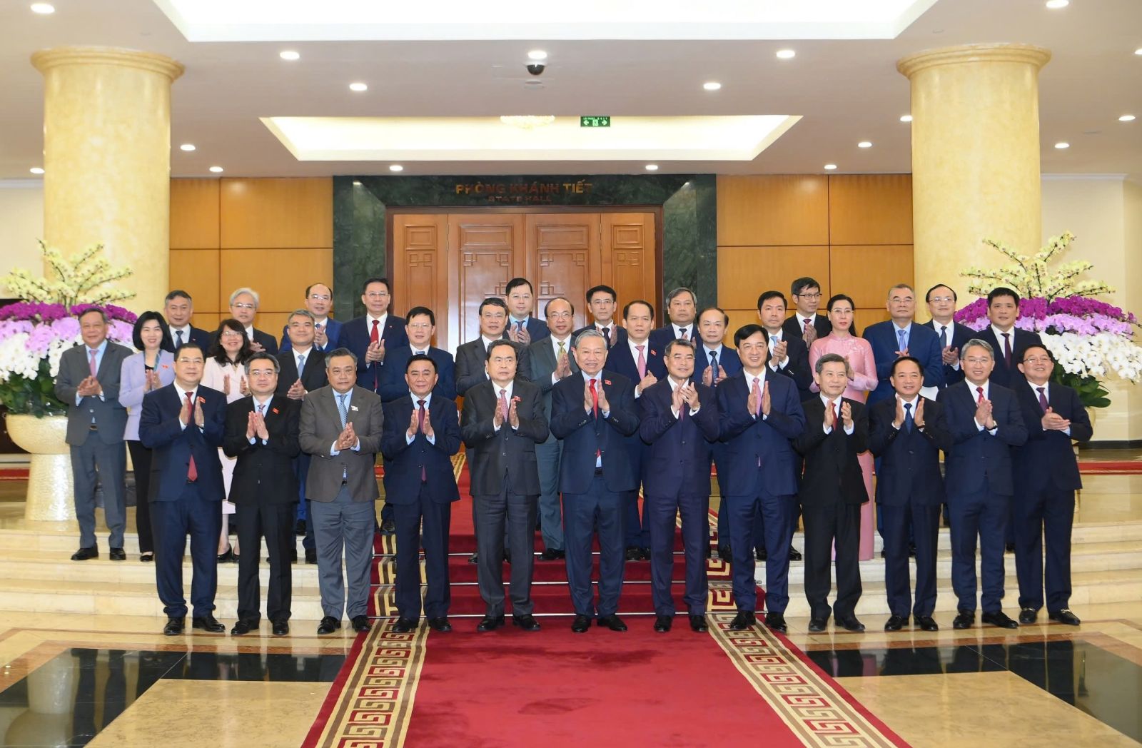 BỘ CHÍNH TRỊ BỔ NHIỆM ĐỒNG CHÍ NGUYỄN DUY NGỌC GIỮ CHỨC TRƯỞNG BAN TỔ CHỨC TRUNG ƯƠNG, ĐỒNG CHÍ NGUYỄN HẢI NINH GIỮ CHỨC CHÁNH VĂN PHÒNG TRUNG ƯƠNG ĐẢNG- Ảnh 5. BỘ CHÍNH TRỊ BỔ NHIỆM ĐỒNG CHÍ NGUYỄN DUY NGỌC GIỮ CHỨC TRƯỞNG BAN TỔ CHỨC TRUNG ƯƠNG, ĐỒNG CHÍ NGUYỄN HẢI NINH GIỮ CHỨC CHÁNH VĂN PHÒNG TRUNG ƯƠNG ĐẢNG- Ảnh 5.