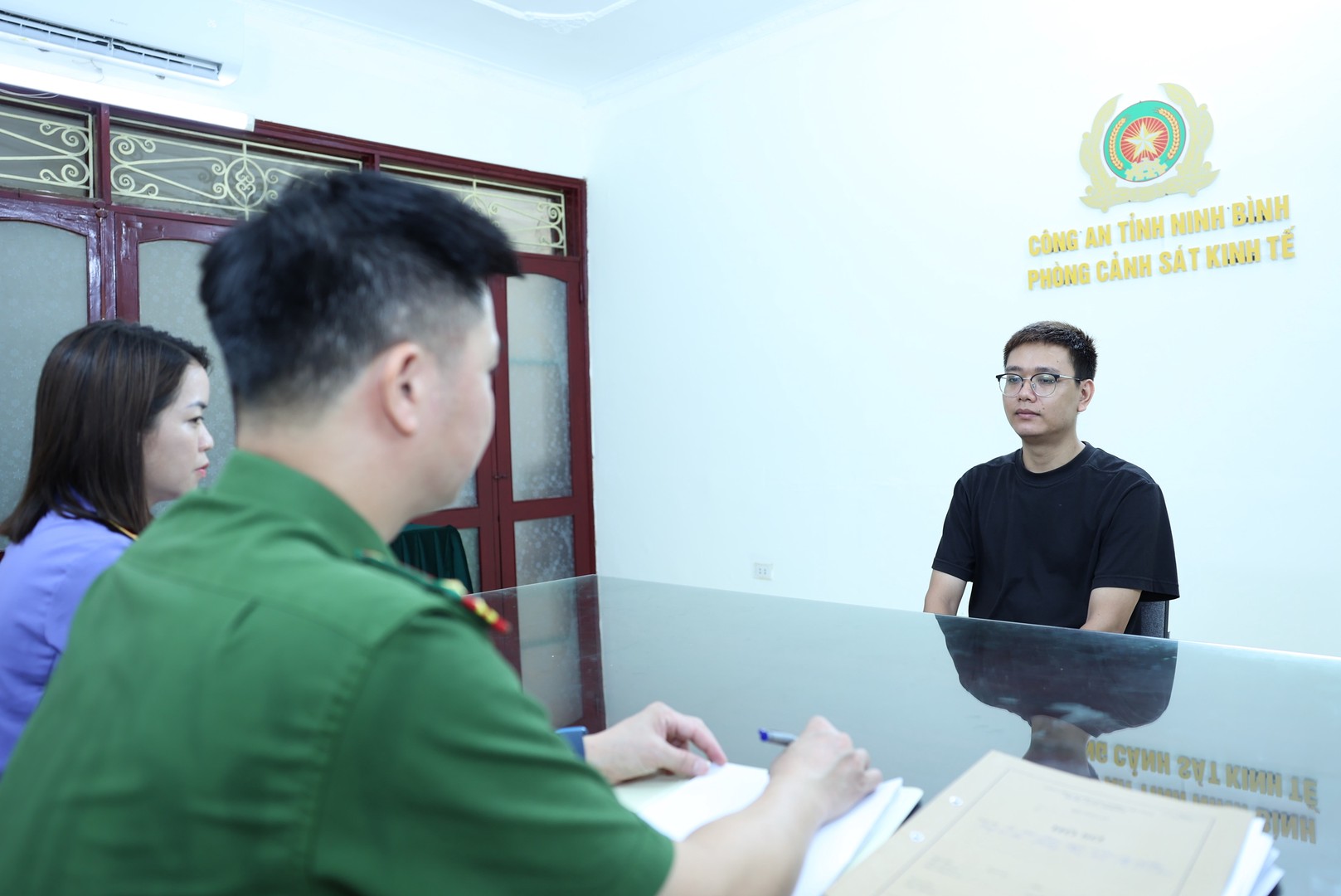 Khởi tố một loạt chủ doanh nghiệp, hộ kinh doanh xâm phạm quyền sở hữu công nghiệp, sản xuất, buôn bán hàng giả- Ảnh 8. Khởi tố một loạt chủ doanh nghiệp, hộ kinh doanh xâm phạm quyền sở hữu công nghiệp, sản xuất, buôn bán hàng giả- Ảnh 8.