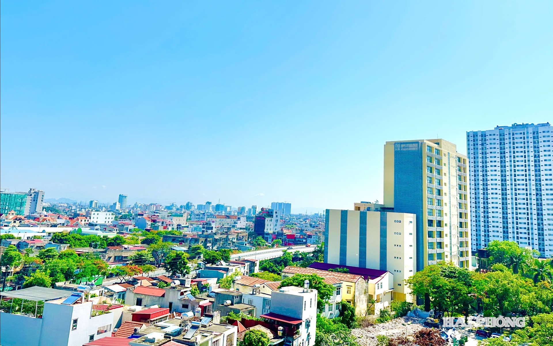 Khuyến khích sắp xếp thôn, tổ dân phố theo quy mô lớn, hạn chế chia nhỏ, không sắp xếp với đơn vị đặc thù- Ảnh 3. Khuyến khích sắp xếp thôn, tổ dân phố theo quy mô lớn, hạn chế chia nhỏ, không sắp xếp với đơn vị đặc thù- Ảnh 3.