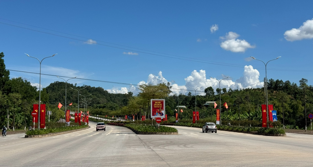 SẮP XẾP THÔN, TỔ DÂN PHỐ: Cao Bằng giữ nguyên 408 đơn vị có yếu tố đặc thù; giảm 30,13% số người hoạt động không chuyên trách- Ảnh 1. SẮP XẾP THÔN, TỔ DÂN PHỐ: Cao Bằng giữ nguyên 408 đơn vị có yếu tố đặc thù; giảm 30,13% số người hoạt động không chuyên trách- Ảnh 1.