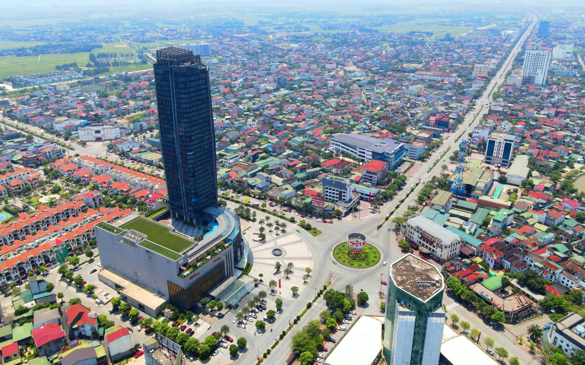 Khẩn trương SẮP XẾP THÔN, TỔ DÂN PHỐ, bố trí, sử dụng người hoạt động không chuyên trách ở cơ sở- Ảnh 3. Phương án tổng thể sắp xếp thôn, tổ dân phố của Hà Tĩnh