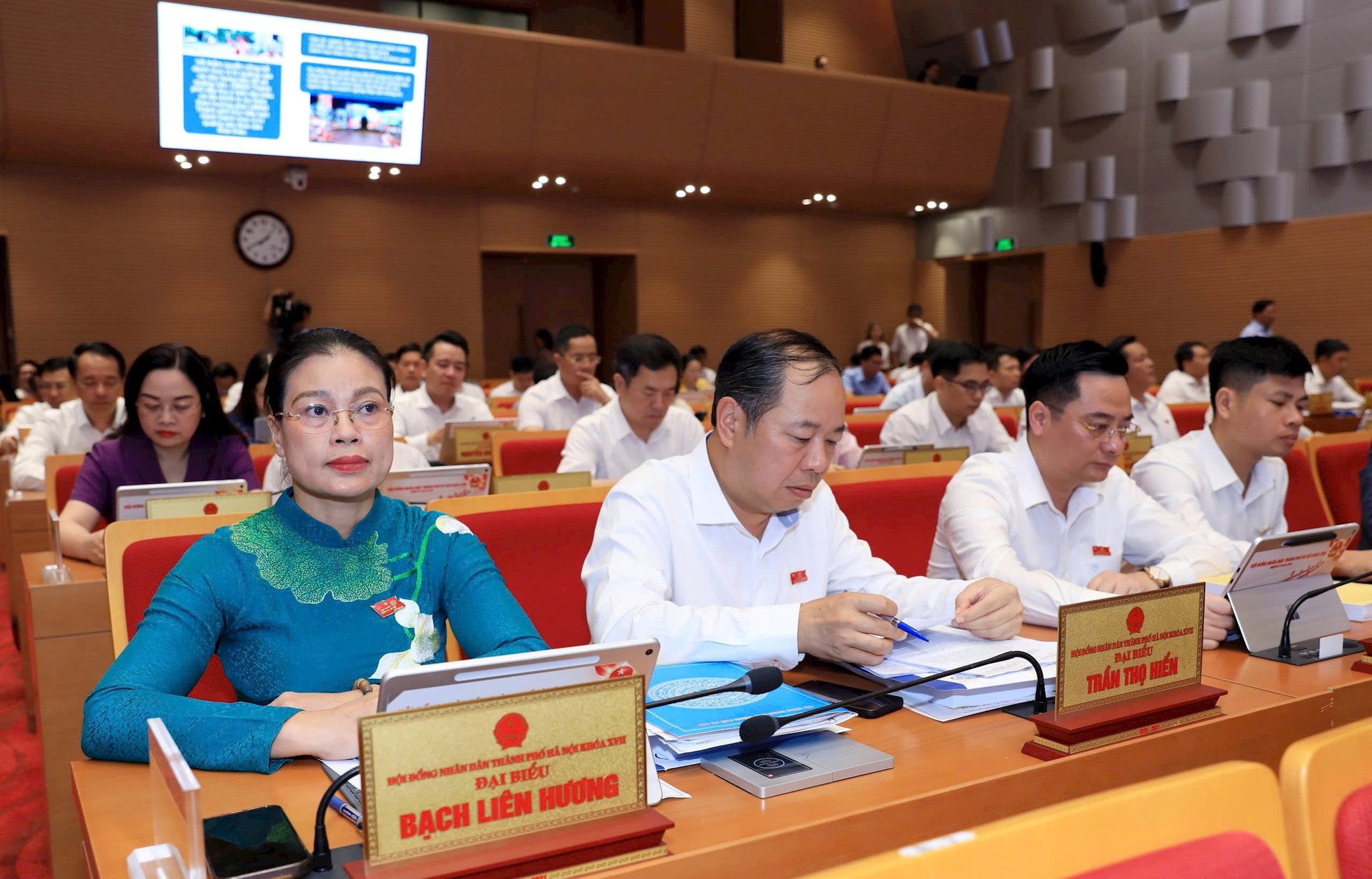 TUYỂN DỤNG, KIỆN TOÀN NHÂN SỰ TRẠM Y TẾ: Đề xuất mức hỗ trợ 100 lần lương tối thiểu; hỗ trợ bổ sung cán bộ y tế luân phiên về cơ sở 20 triệu đồng/1 tháng- Ảnh 1. TUYỂN DỤNG, KIỆN TOÀN NHÂN SỰ TRẠM Y TẾ: Đề xuất mức hỗ trợ 100 lần lương tối thiểu; hỗ trợ bổ sung cán bộ y tế luân phiên về cơ sở 20 triệu đồng/1 tháng- Ảnh 1.