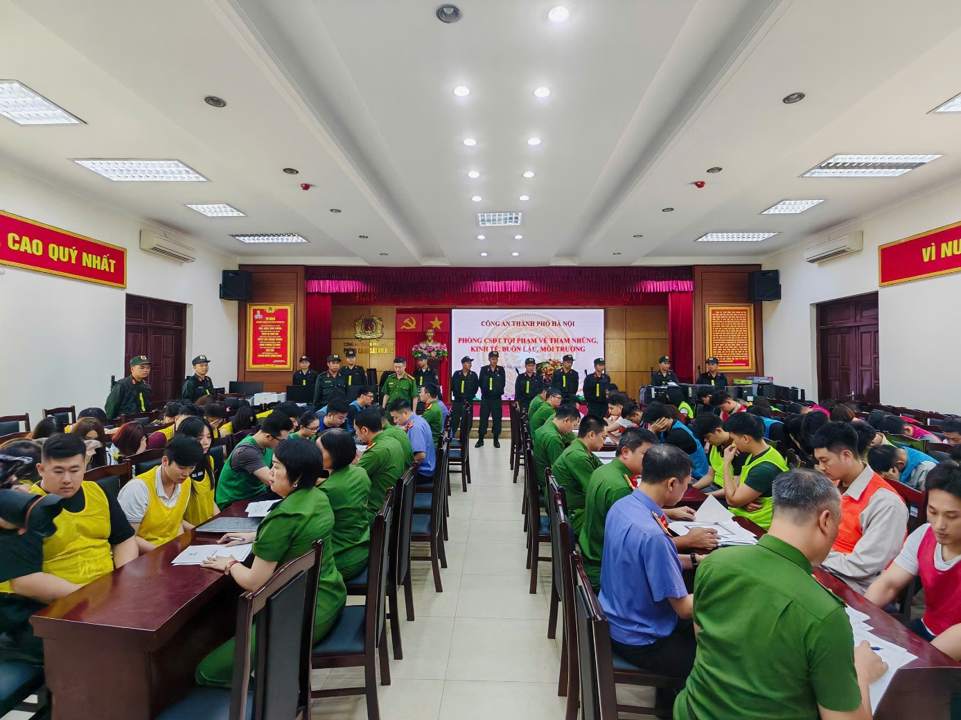 KHỞI TỐ hàng trăm bị can 'HỢP ĐỒNG KỲ NGHỈ'; Cơ quan Công an KHUYẾN CÁO người dân, THÔNG BÁO tìm BỊ HẠI- Ảnh 3.