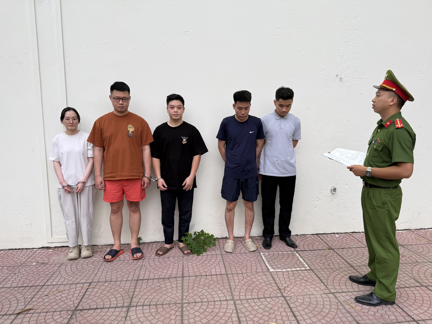 KHỞI TỐ hàng trăm bị can 'HỢP ĐỒNG KỲ NGHỈ'; Cơ quan Công an KHUYẾN CÁO người dân, THÔNG BÁO tìm BỊ HẠI- Ảnh 5.