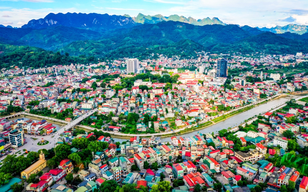 SẮP XẾP THÔN, TỔ DÂN PHỐ: Cao Bằng giữ nguyên 408 đơn vị có yếu tố đặc thù; giảm 30,13% số người hoạt động không chuyên trách- Ảnh 2. Kế hoạch sắp xếp thôn, tổ dân phố của Cao Bằng