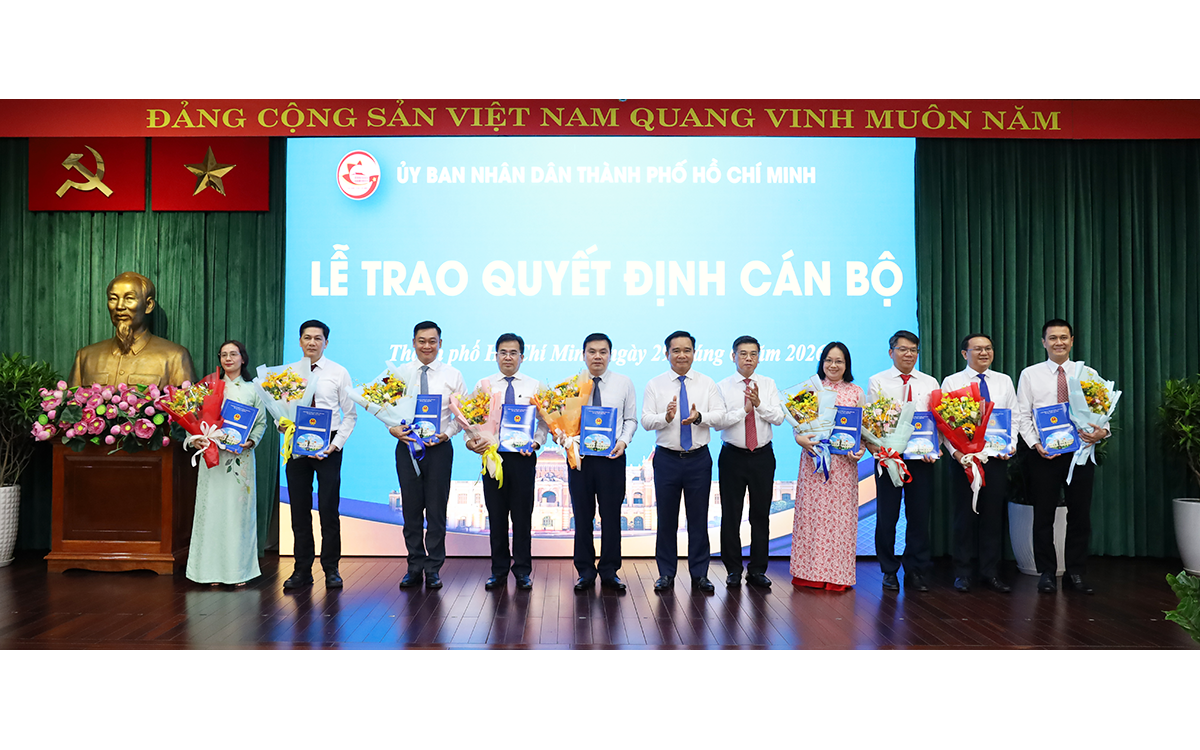Bổ nhiệm 2 tân Giám đốc Sở và 34 nhân sự mới