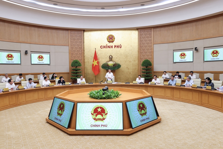 TIẾP TỤC TINH GỌN BỘ MÁY BÊN TRONG, RÀ SOÁT, SẮP XẾP LẠI, TRÁNH CHỒNG CHÉO, CẮT KHÚC, PHÂN MẢNH TRONG QUẢN LÝ NHÀ NƯỚC- Ảnh 2.