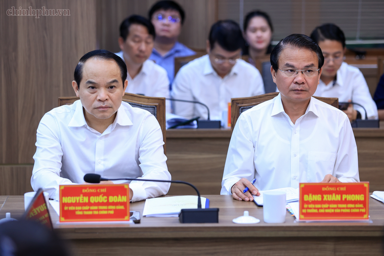 THỦ TƯỚNG LÊ MINH HƯNG LÀM VIỆC VỚI BAN THƯỜNG VỤ TỈNH ỦY TUYÊN QUANG- Ảnh 8.