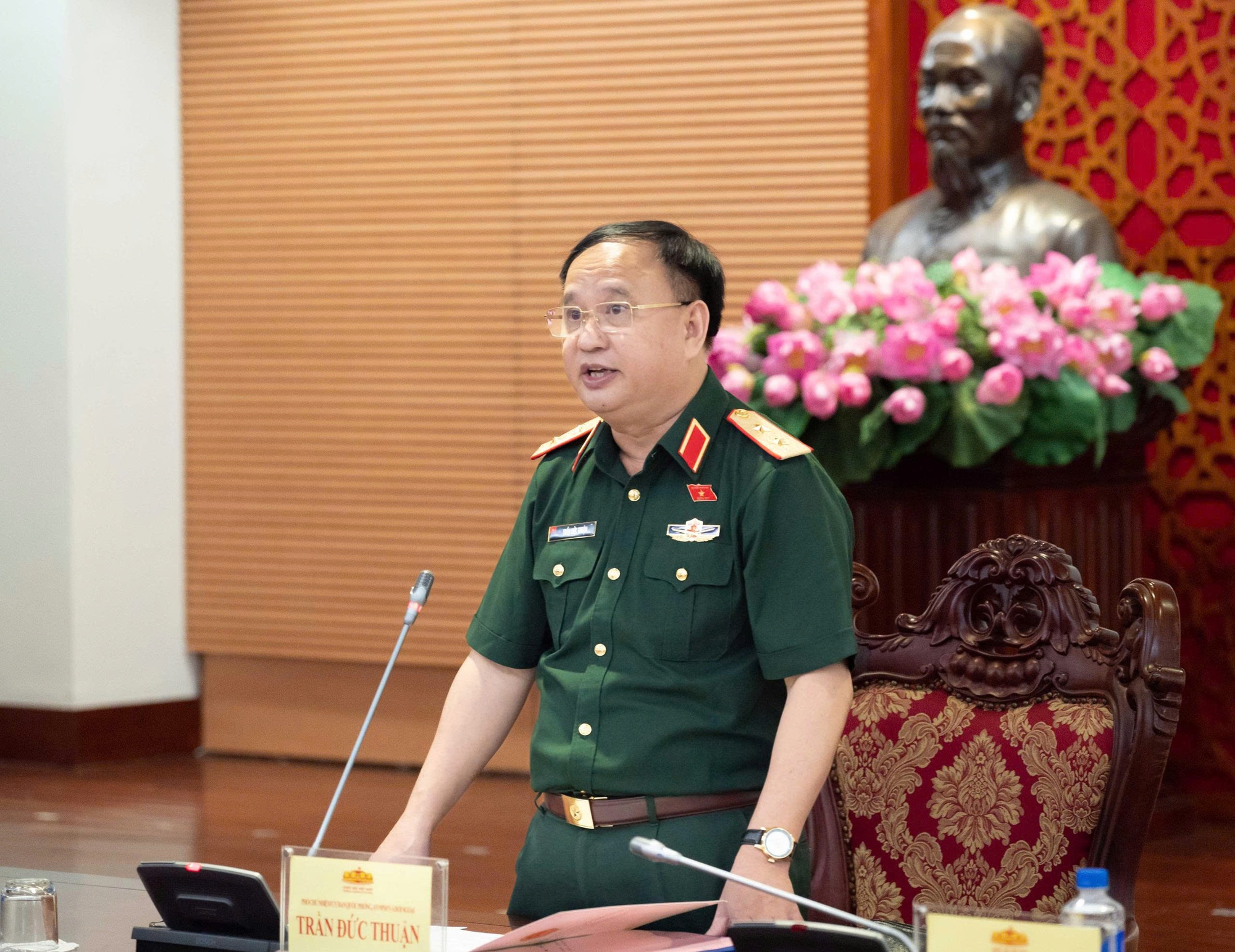 Đề nghị quy định Chính trị viên Ban Chỉ huy quân sự cấp xã là chức vụ cơ bản của sĩ quan- Ảnh 1.