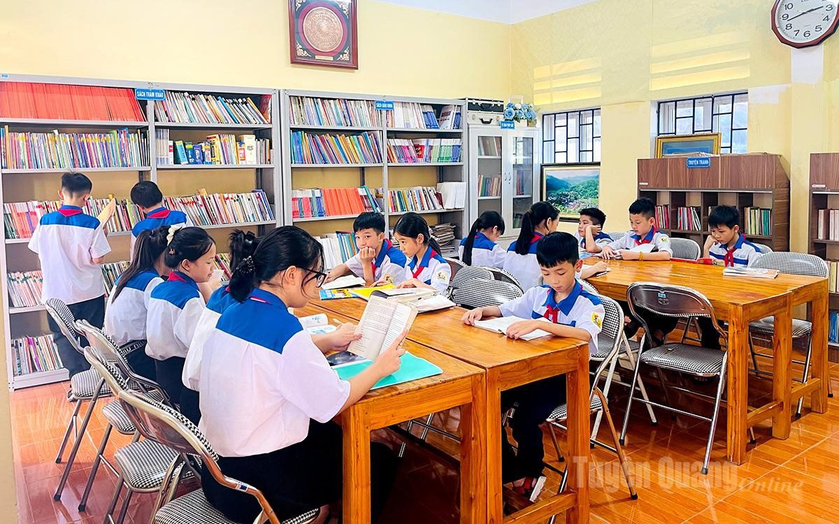 Khẩn trương sắp xếp trường lớp, giảm biên chế quản lý, tăng biên chế trực tiếp giảng dạy