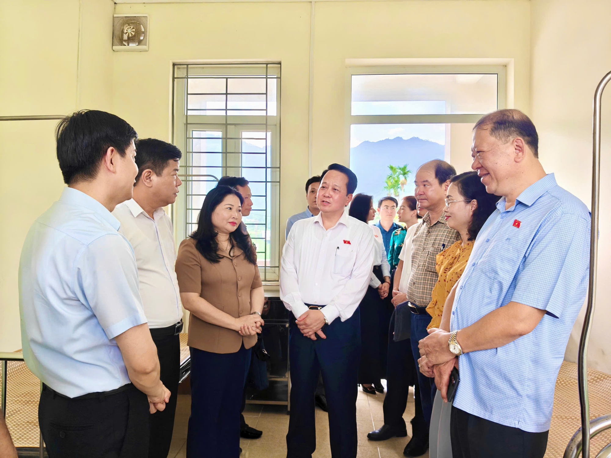 Sắp xếp, sáp nhập trạm y tế: Thiếu nhân lực, tăng áp lực- Ảnh 1.