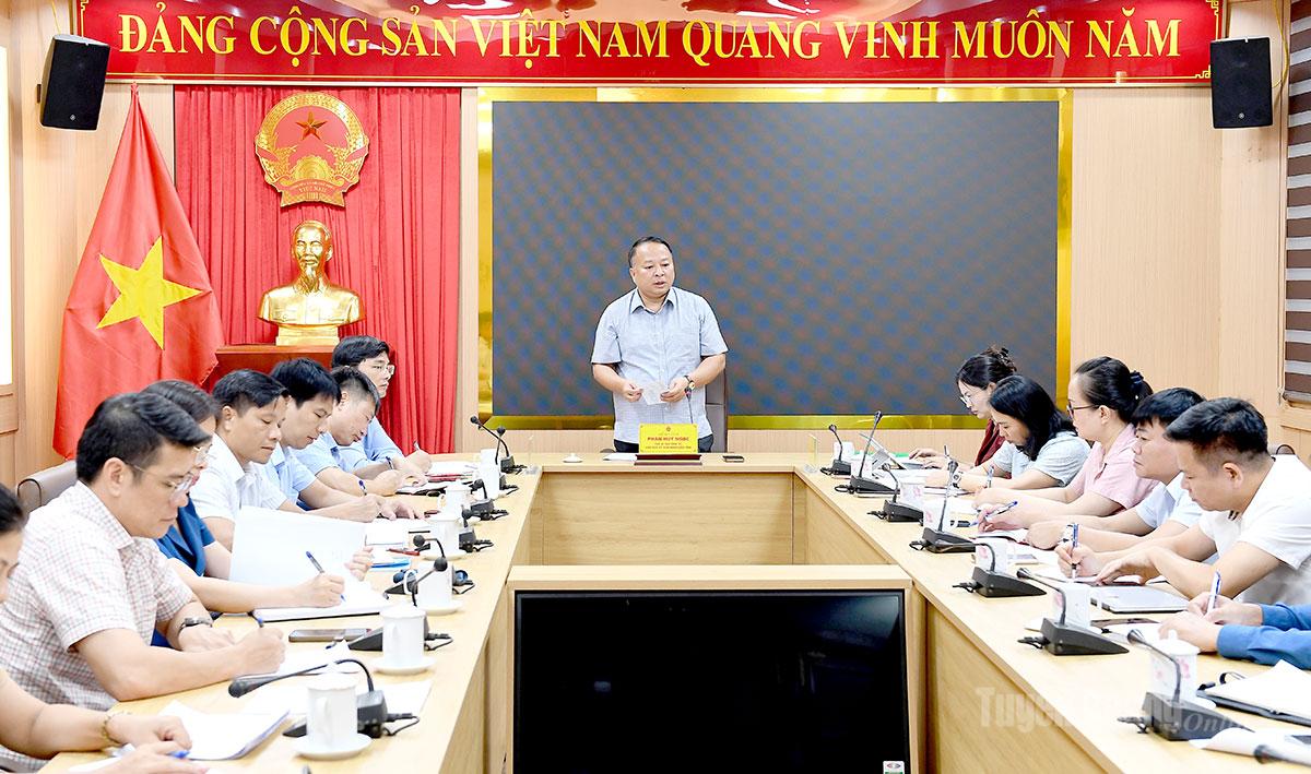 Thi tốt nghiệp tại Tuyên Quang: Thi hành lệnh giữ người trong trường hợp khẩn cấp đối với 1 giáo viên- Ảnh 2.