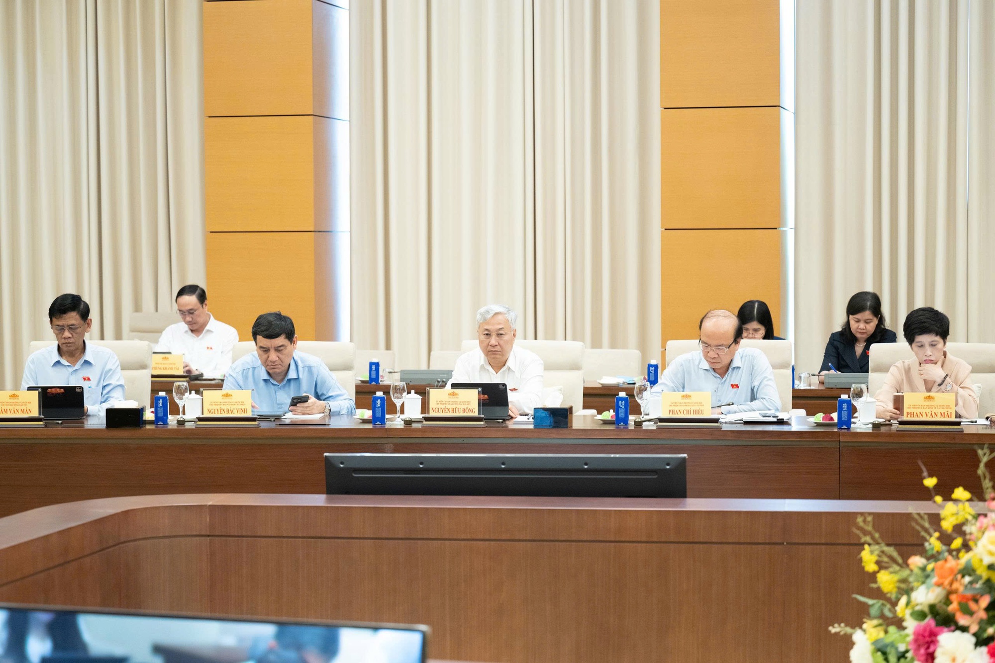 Việc ban hành chính sách giảm thuế ở thời điểm hiện tại là hết sức cần thiết và mang tính cấp bách- Ảnh 10.