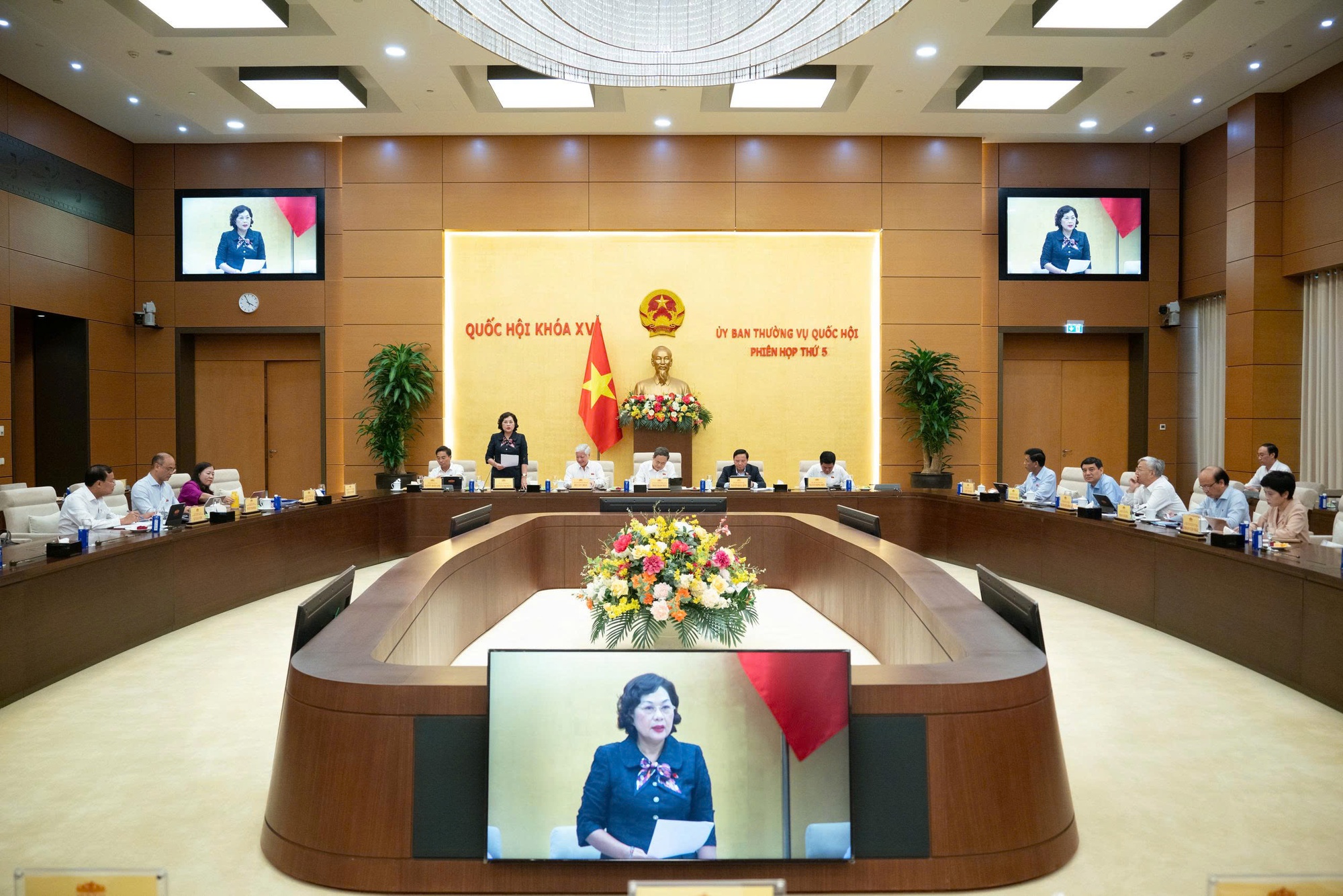 Việc ban hành chính sách giảm thuế ở thời điểm hiện tại là hết sức cần thiết và mang tính cấp bách- Ảnh 8.