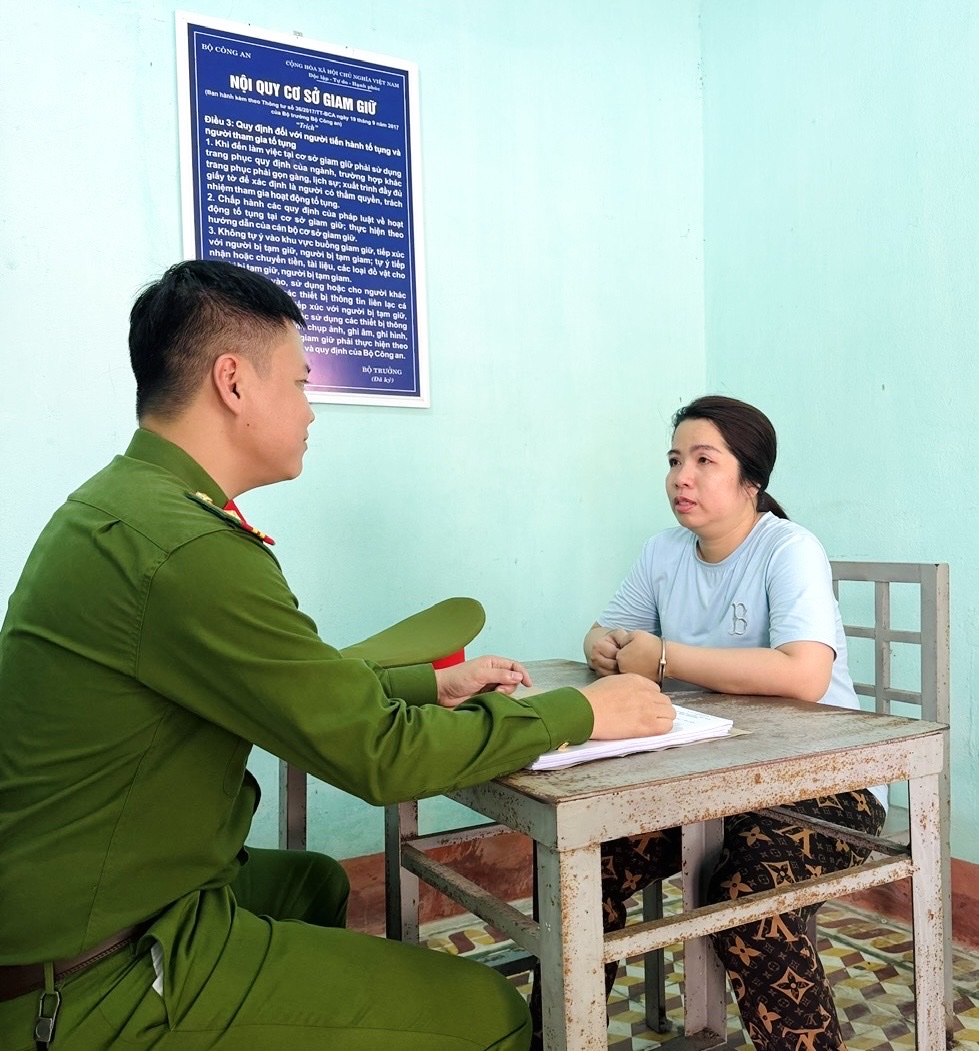 Khởi tố, bắt tạm giam nguyên Phó Giám đốc ngân hàng- Ảnh 5.