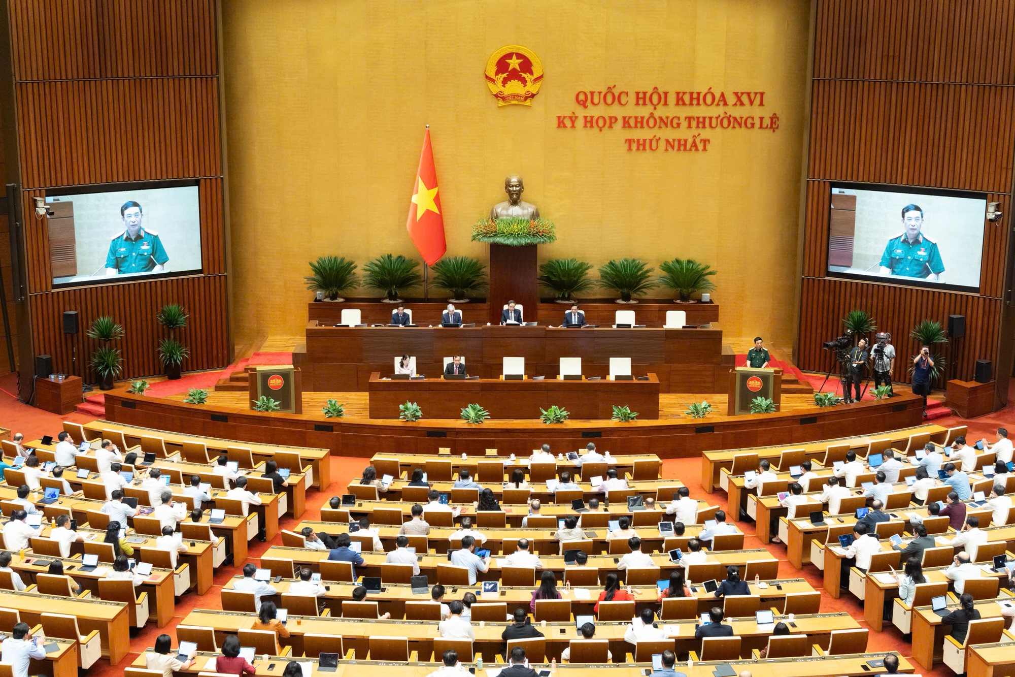 Thông qua Luật sửa đổi, bổ sung một số điều của 09 luật về quân sự, quốc phòng- Ảnh 8.