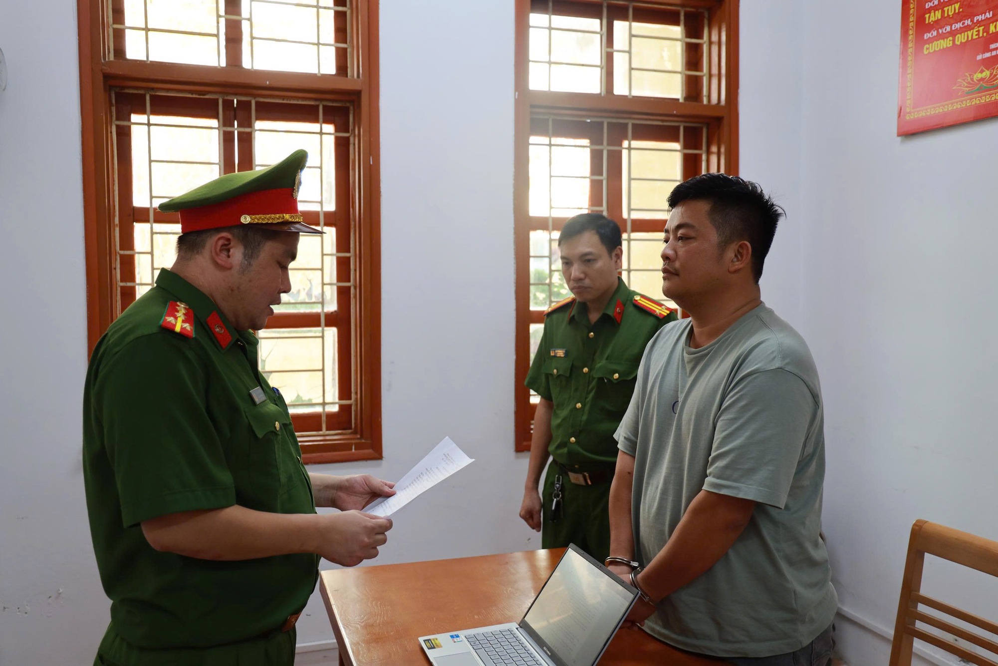 Khởi tố, bắt tạm giam Hải SAPA TV cùng vợ và đồng phạm- Ảnh 3.