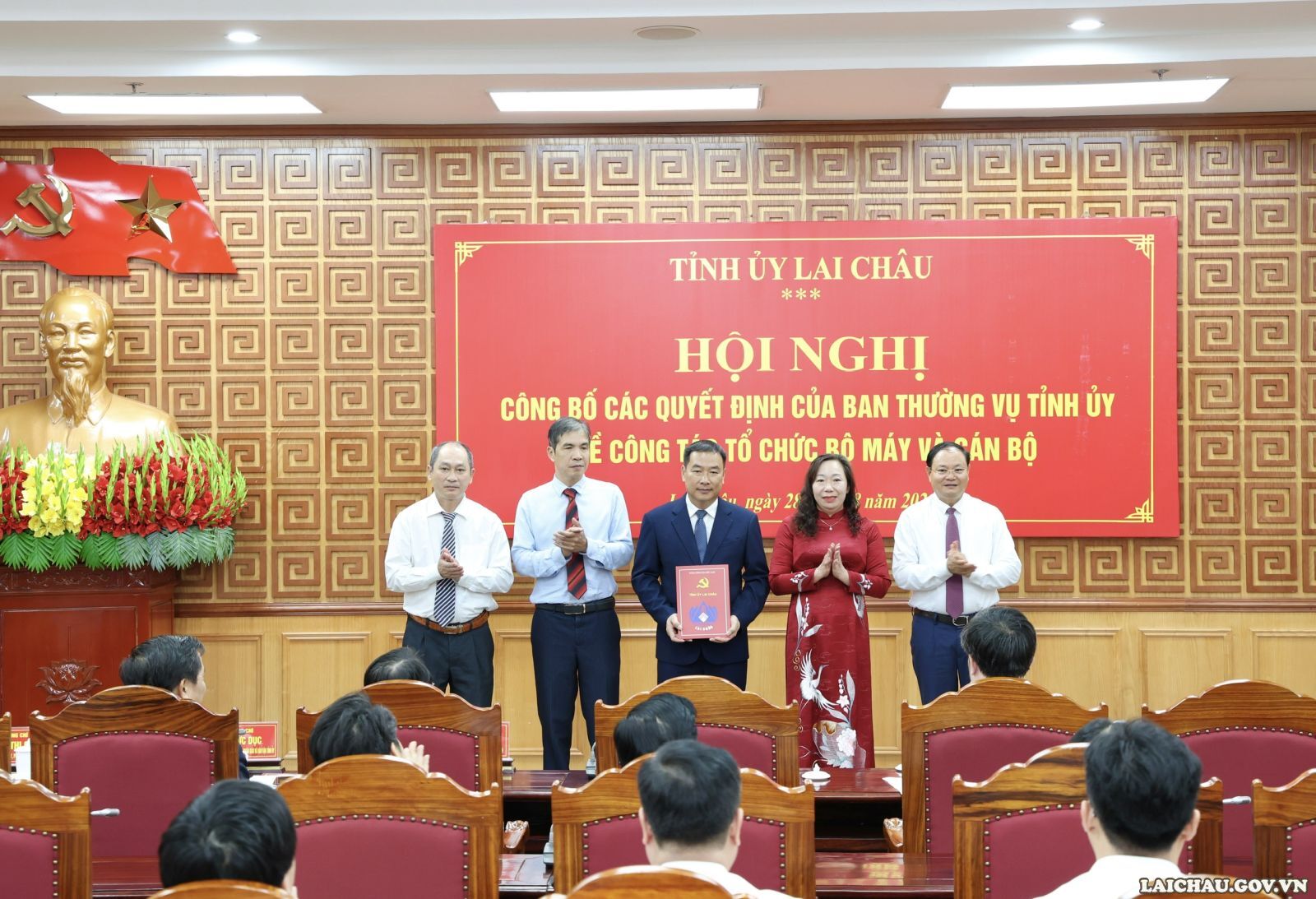 Sắp xếp, tổ chức lại Ban Đảng, thành lập 2 Đảng bộ mới- Ảnh 2.