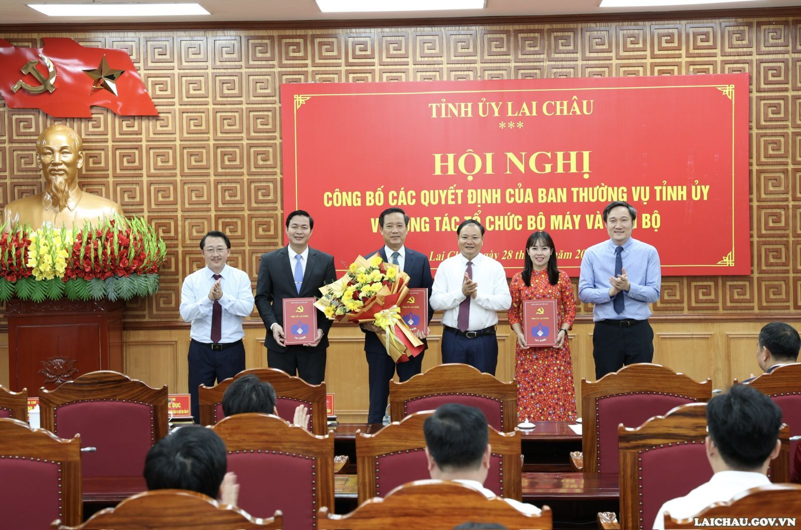 Sắp xếp, tổ chức lại Ban Đảng, thành lập 2 Đảng bộ mới- Ảnh 6.