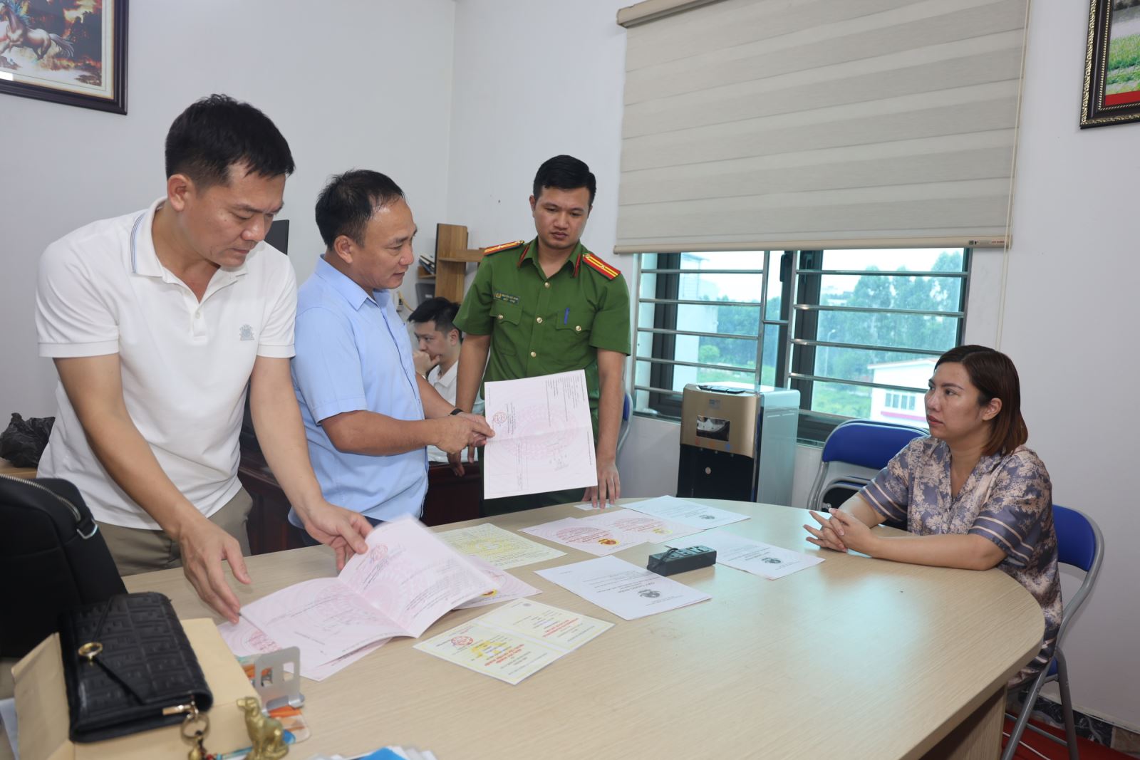 Điều tra hành vi gây rối trật tự công cộng của Nguyễn Văn Hợi (Khánh Sky)- Ảnh 2.