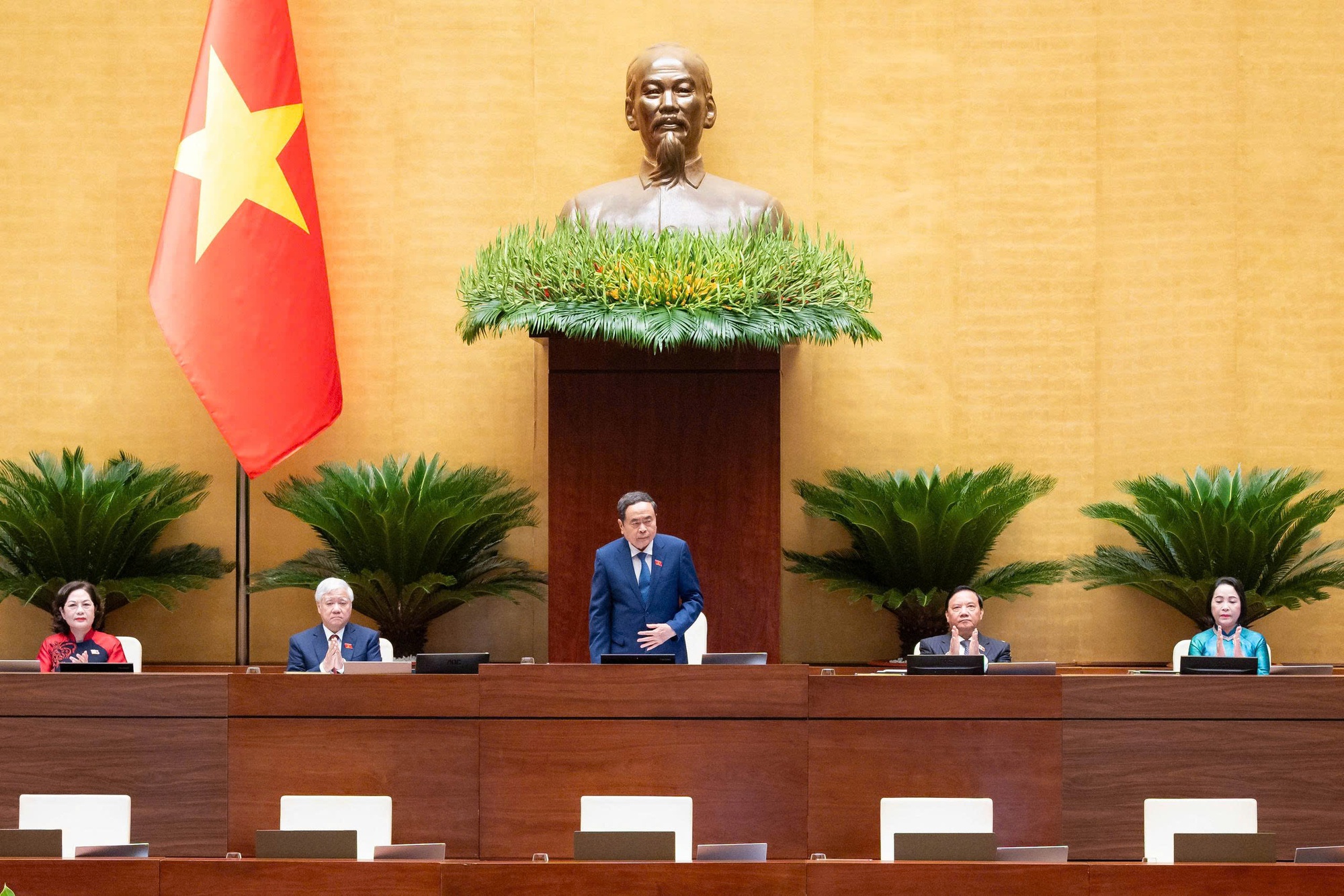 Kỳ họp không thường lệ thứ Nhất, Quốc hội khóa XVI: Xem xét nhiều nội dung lớn, cấp bách- Ảnh 3.