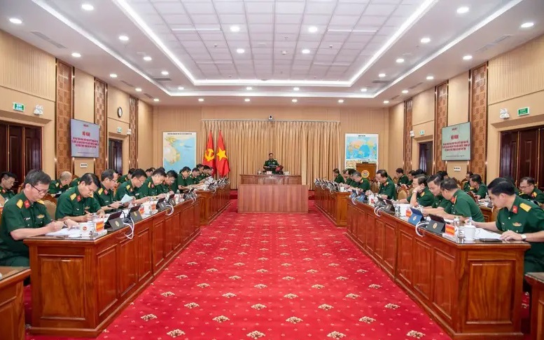 Triển khai giải thể, tổ chức lại Ban Chỉ huy Phòng thủ khu vực, điều chuyển, thành lập các đơn vị mới