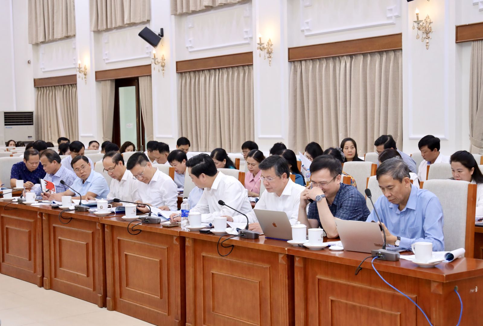 Sắp xếp giảm 45,7% trường học cấp tỉnh, cấp xã: Nếu làm không tốt sẽ ảnh hưởng lớn đến chất lượng dạy, học và các em học sinh- Ảnh 3.