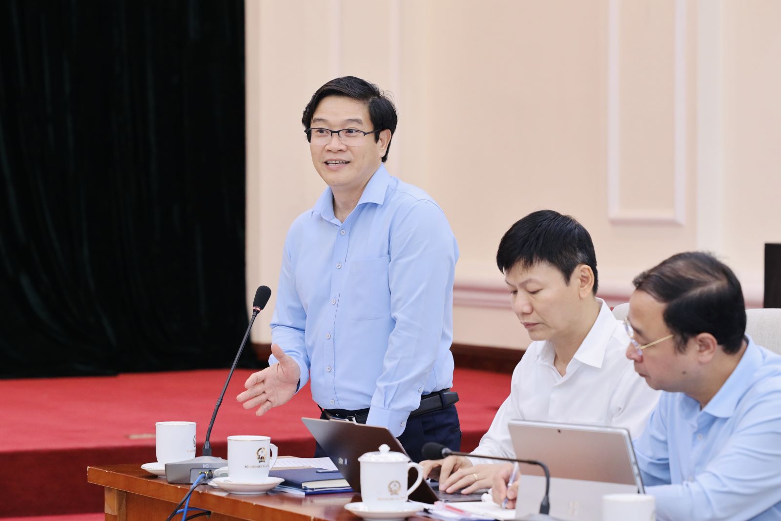 Sắp xếp giảm 45,7% trường học cấp tỉnh, cấp xã: Nếu làm không tốt sẽ ảnh hưởng lớn đến chất lượng dạy, học và các em học sinh- Ảnh 2.