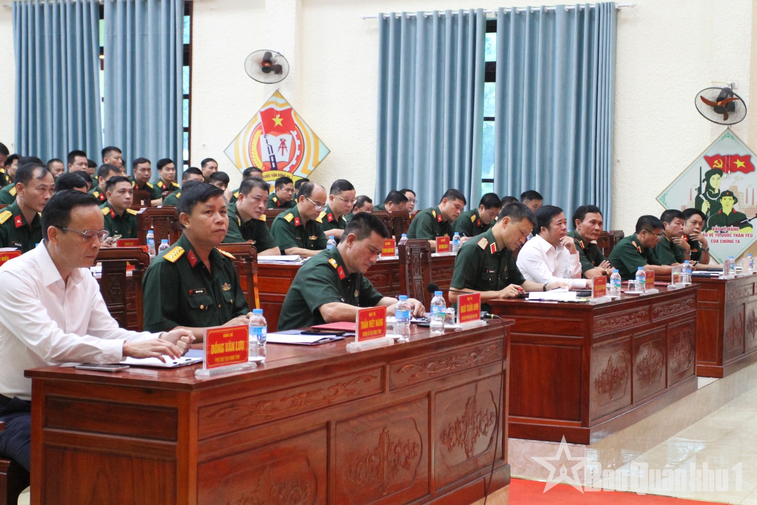 Giải thể, tổ chức lại Ban Chỉ huy phòng thủ khu vực thành Trung đoàn bộ binh, điều động quân số dôi dư cho cấp xã- Ảnh 2.