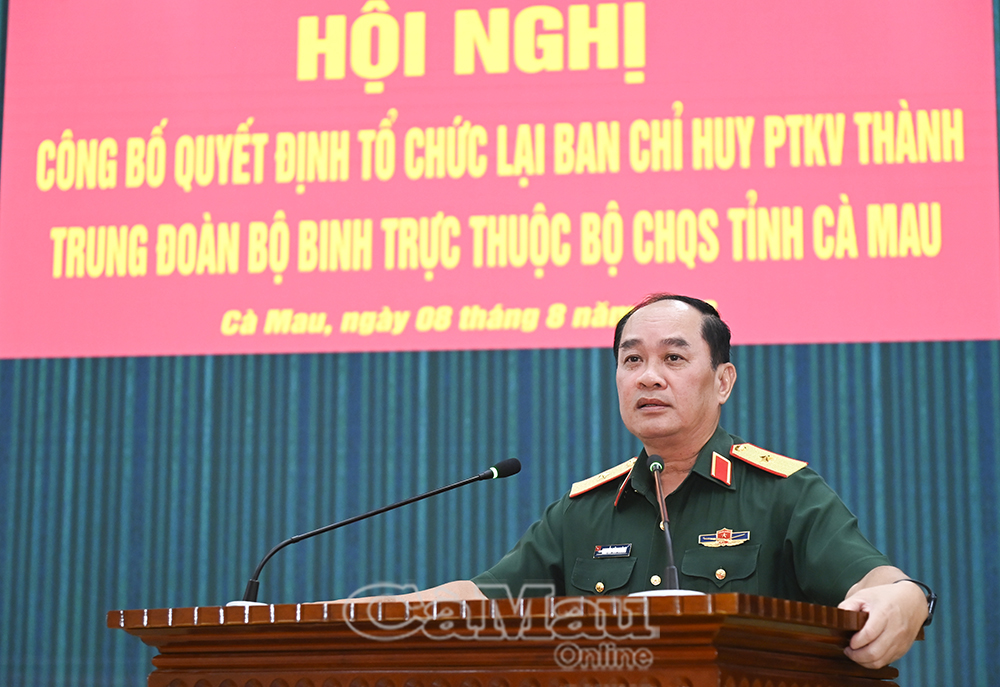 Công bố quyết định điều động, bổ nhiệm nhân sự; giải thể, tổ chức lại lực lượng quân sự địa phương- Ảnh 3.