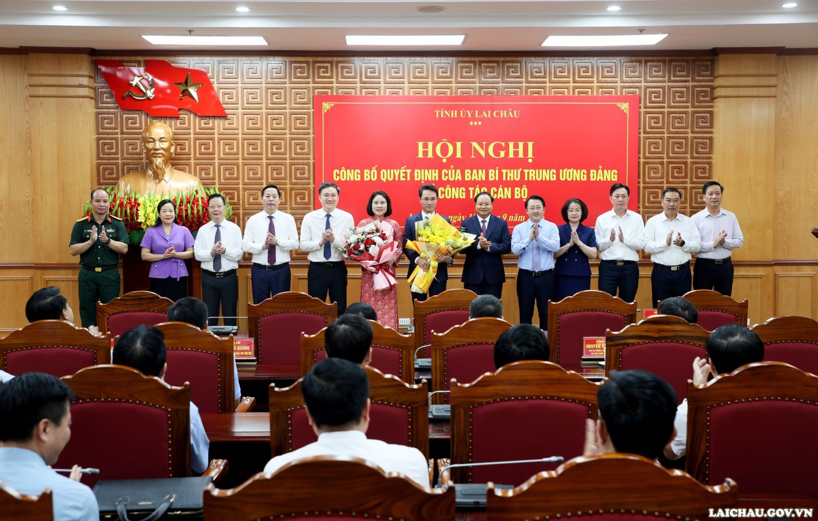 Ban Bí thư chuẩn y Phó Chủ tịch UBND tỉnh và Bí thư Đảng ủy phường tham gia Ban Thường vụ Tỉnh ủy- Ảnh 2.