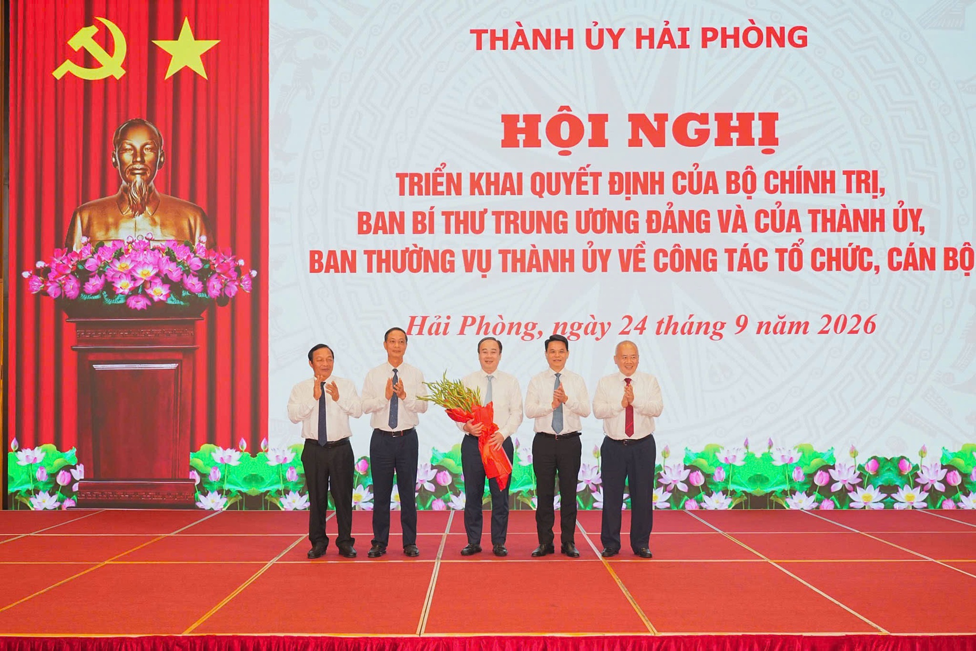 Sắp xếp, tinh gọn tổ chức bộ máy, chỉ định, bổ nhiệm nhân sự mới- Ảnh 2.
