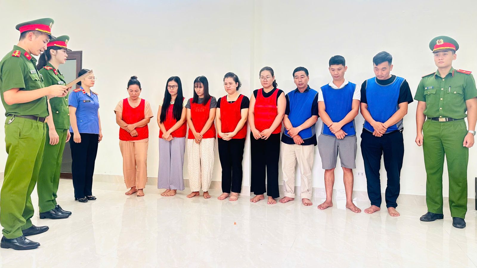 Vụ sản xuất, buôn bán thuốc An Cung giả: Chi tiết mức phạt theo Điều 193 Bộ luật Hình sự- Ảnh 6.