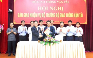 Tân Bộ trưởng Giao thông vận tải Nguyễn Văn Thắng chính thức nhận nhiệm vụ