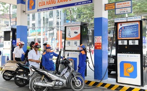 Chính phủ trình UBTVQH Nghị quyết giảm thuế bảo vệ môi trường đối với xăng dầu