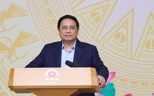Thủ tướng Phạm Minh Chính yêu cầu thực hiện nghiêm quy định bỏ sổ hộ khẩu giấy