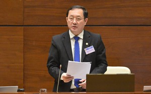 Bộ trưởng Huỳnh Thành Đạt trả lời chất vấn về khoa học, công nghệ