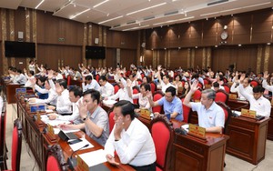 Thông qua chủ trương thành lập quận Gia Lâm (Hà Nội) với 16 phường