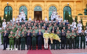 Tổng Bí thư, Chủ tịch nước Tô Lâm trao quyết định thăng hàm Đại tướng, Thượng tướng